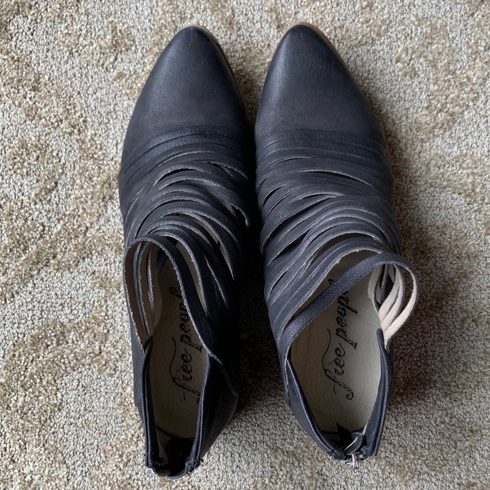 Free People Lost Valley Bootie size 41, Black